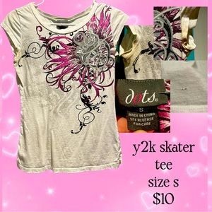 Y2K SKATER TEE some wear very cute only $10